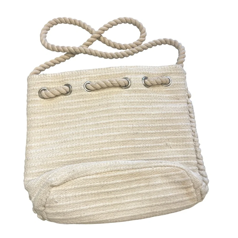 Forever 21 Boho Woven Macrame Crossbody Bag - Cream/Ivory with Tassels